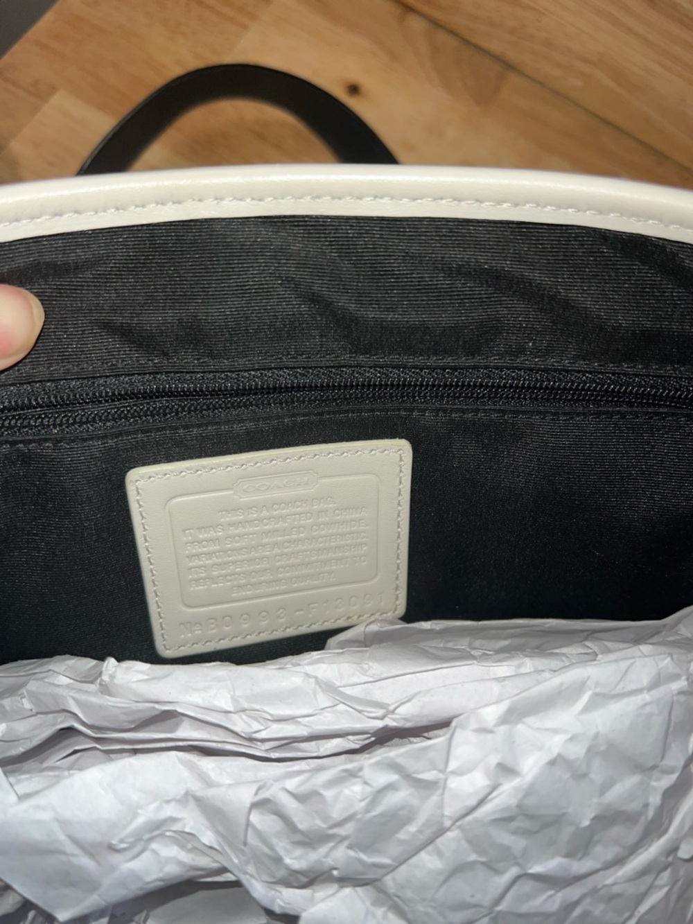 Coach White Pebbled Leather Shoulder Bag with Black Straps - Picture 7 of 10